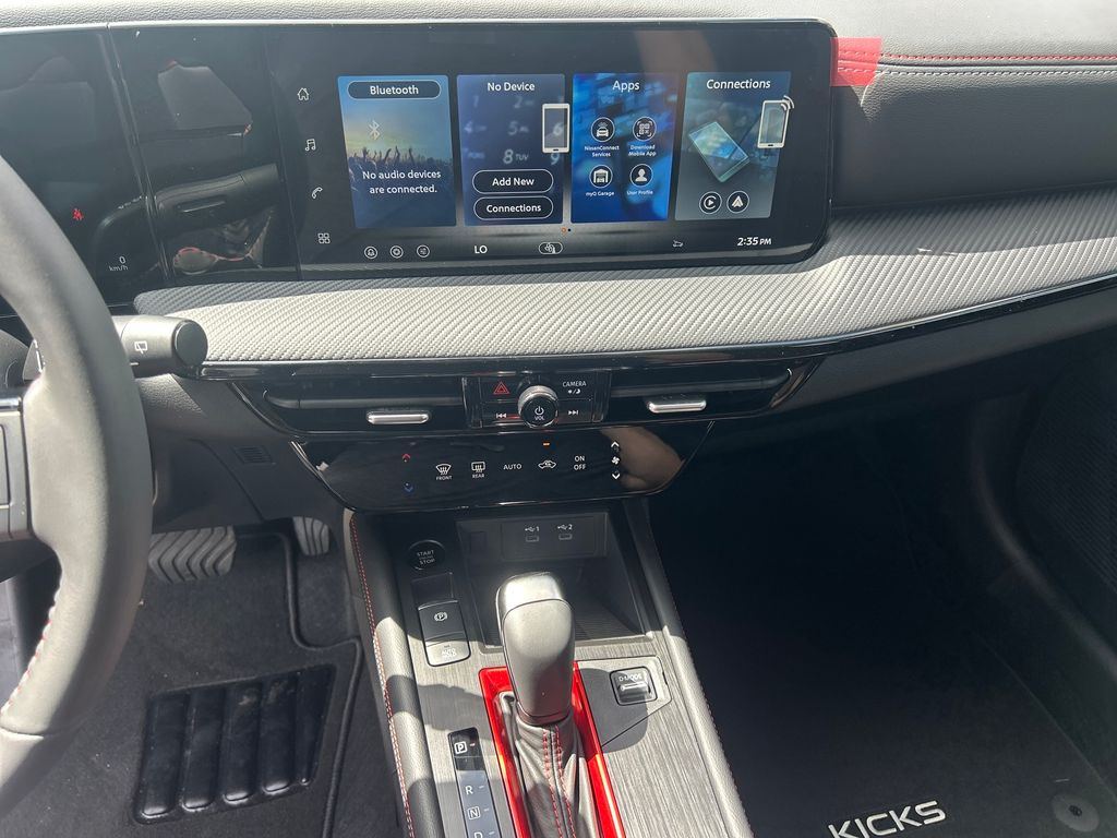 2026 Nissan Kicks SR photo 28