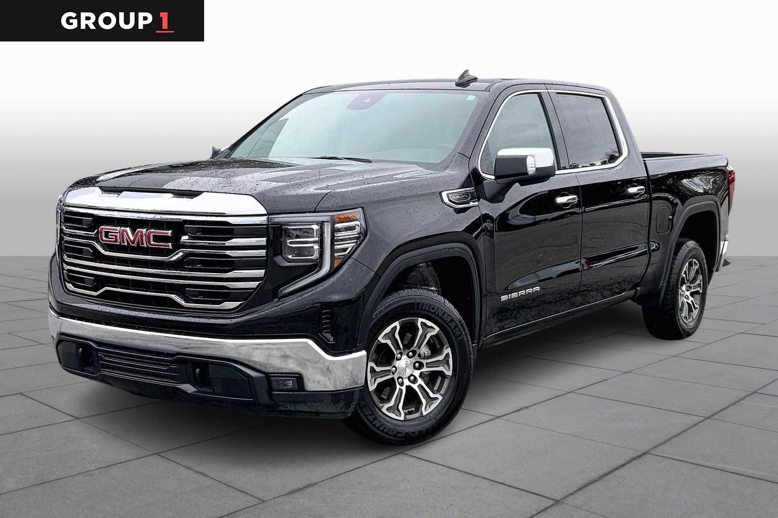 2025 GMC Sierra 1500 SLT's photo
