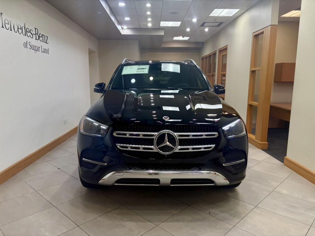 2025 Mercedes Benz GLE 350 4MATIC photo 2