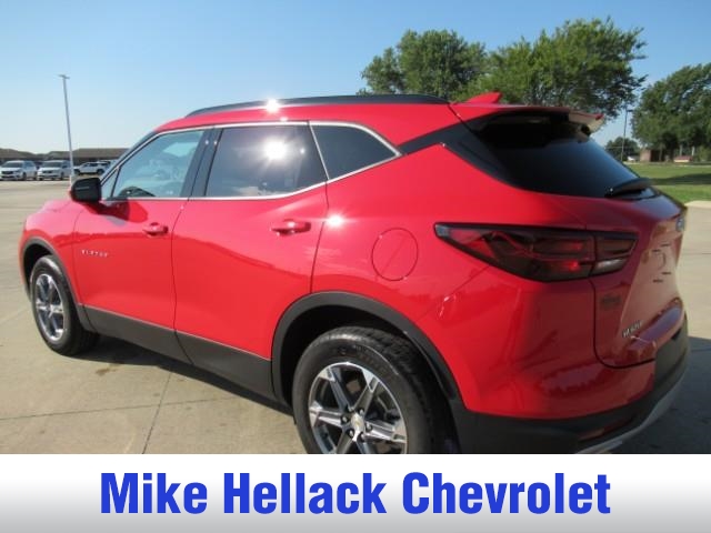 2023 Chevrolet Blazer 2LT photo 3