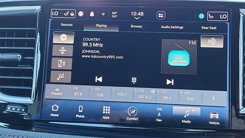2024 Chrysler Pacifica Pinnacle photo 20