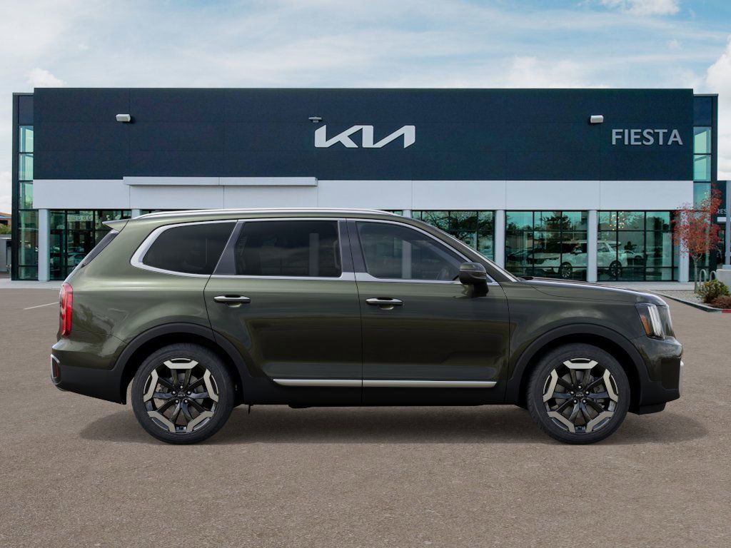 2025 Kia Telluride S photo 4