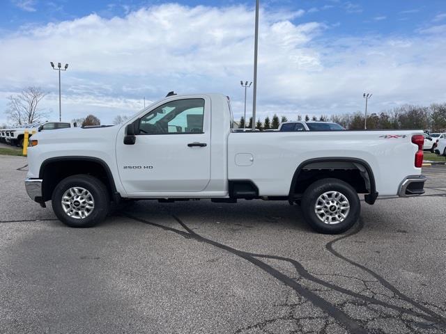 2025 Chevrolet Silverado 2500HD photo 3