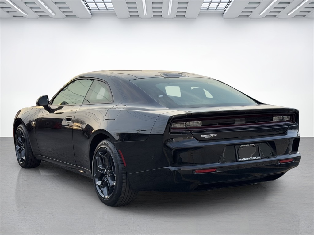 2025 Dodge Charger Daytona R/T photo 5
