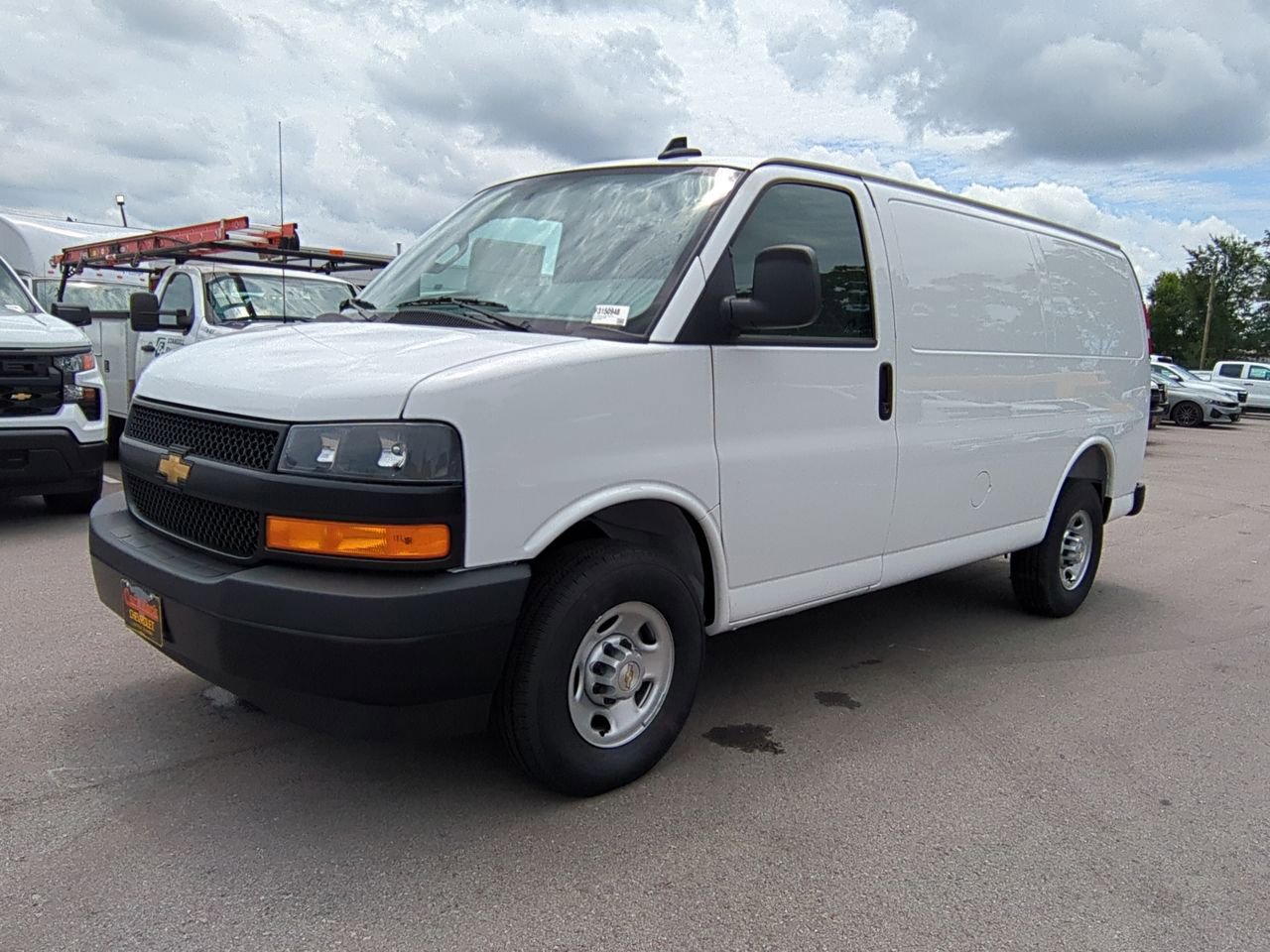 2025 Chevrolet Express Cargo Work Van's photo