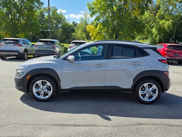 2023 Hyundai Kona SEL photo 3