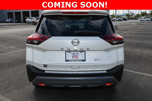 2022 Nissan Rogue SV photo 4