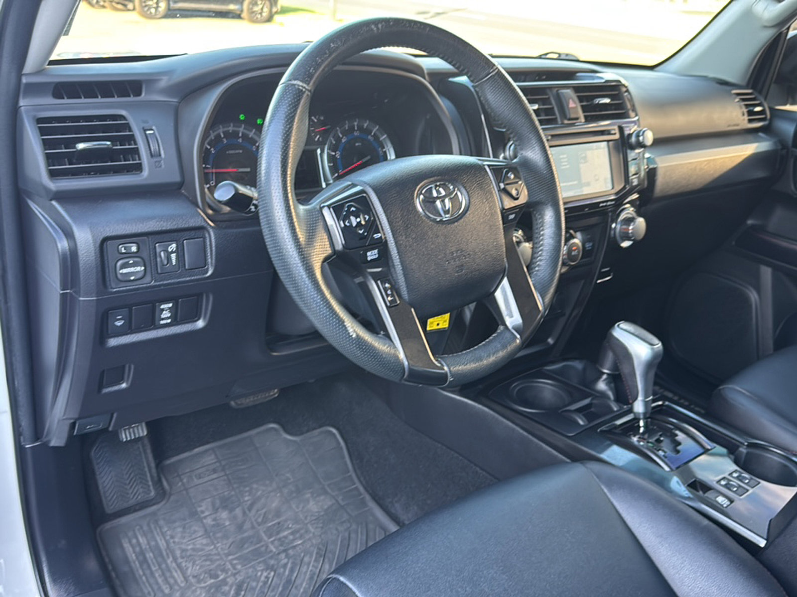 2016 Toyota 4Runner TRD Pro photo 13