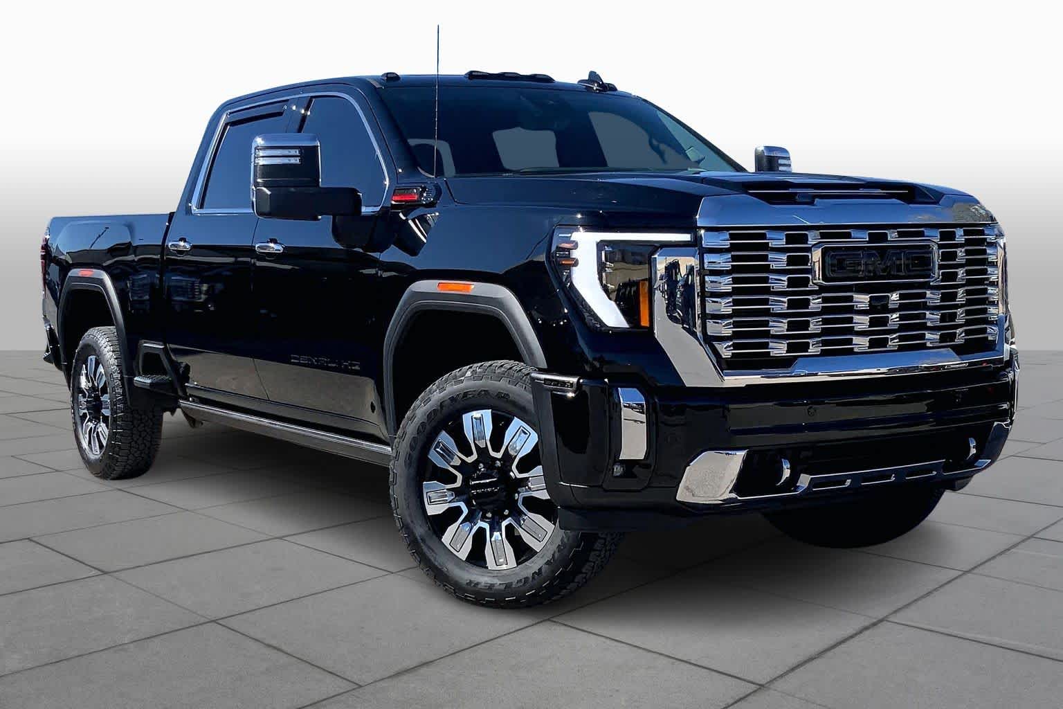 2024 Gmc Sierra 2500 HD Denali photo 2