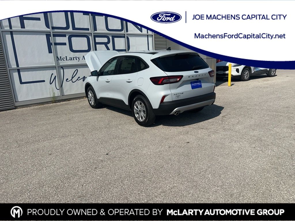 2025 Ford Escape Active photo 2