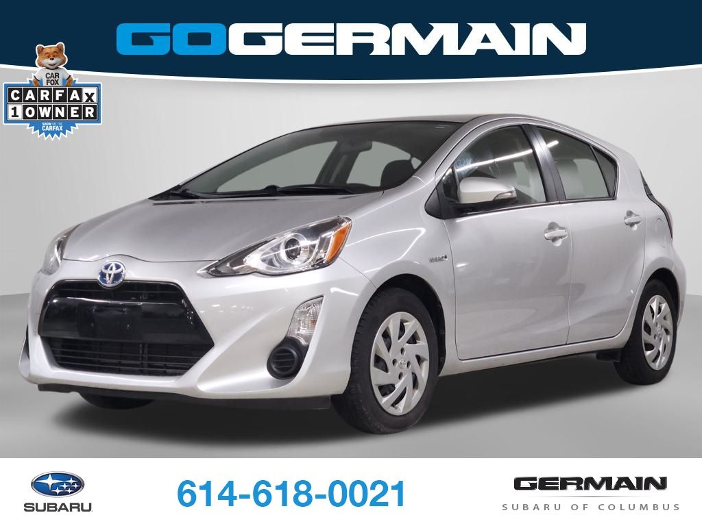 2015 Toyota Prius c Two's photo