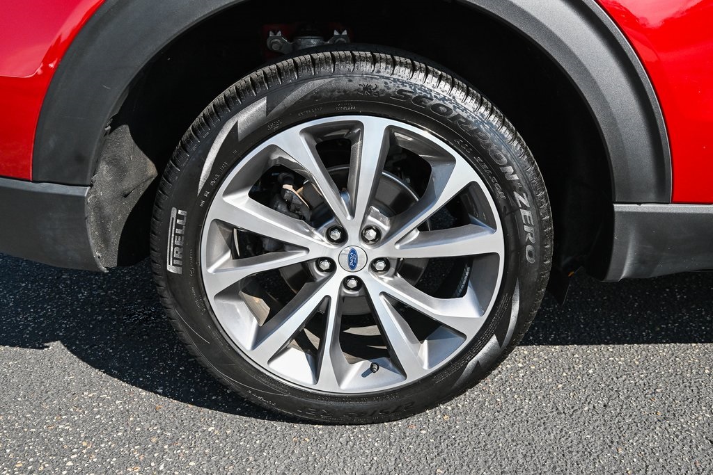 2025 Ford Explorer Platinum photo 13