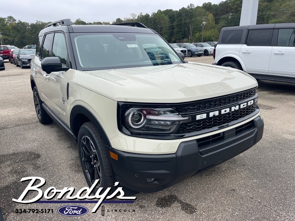 2025 Ford Bronco Sport Outer Banks's photo