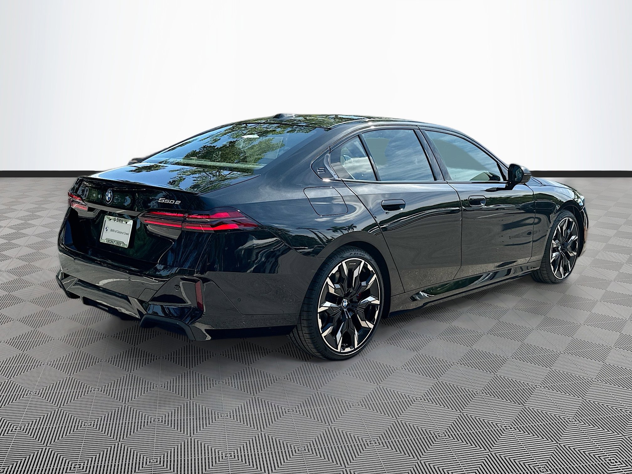 2026 Bmw 550e xDrive photo 5