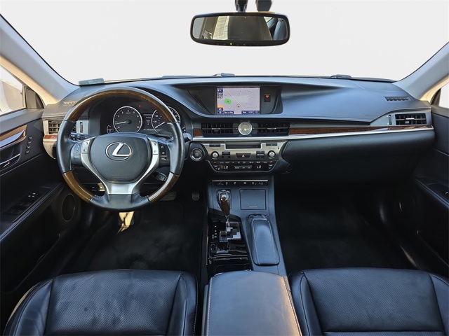 2014 Lexus ES 350 photo 9