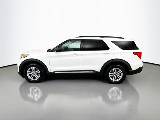 2022 Ford Explorer XLT photo 3