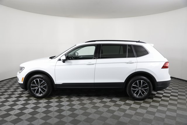 2019 Volkswagen Tiguan SE photo 3