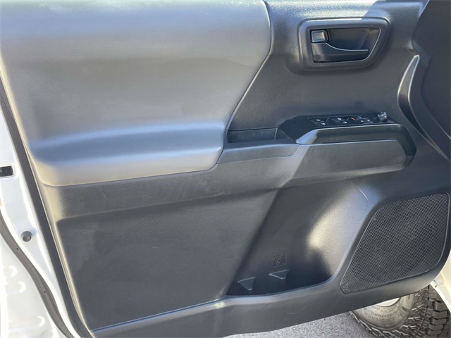 2023 Toyota Tacoma SR photo 8