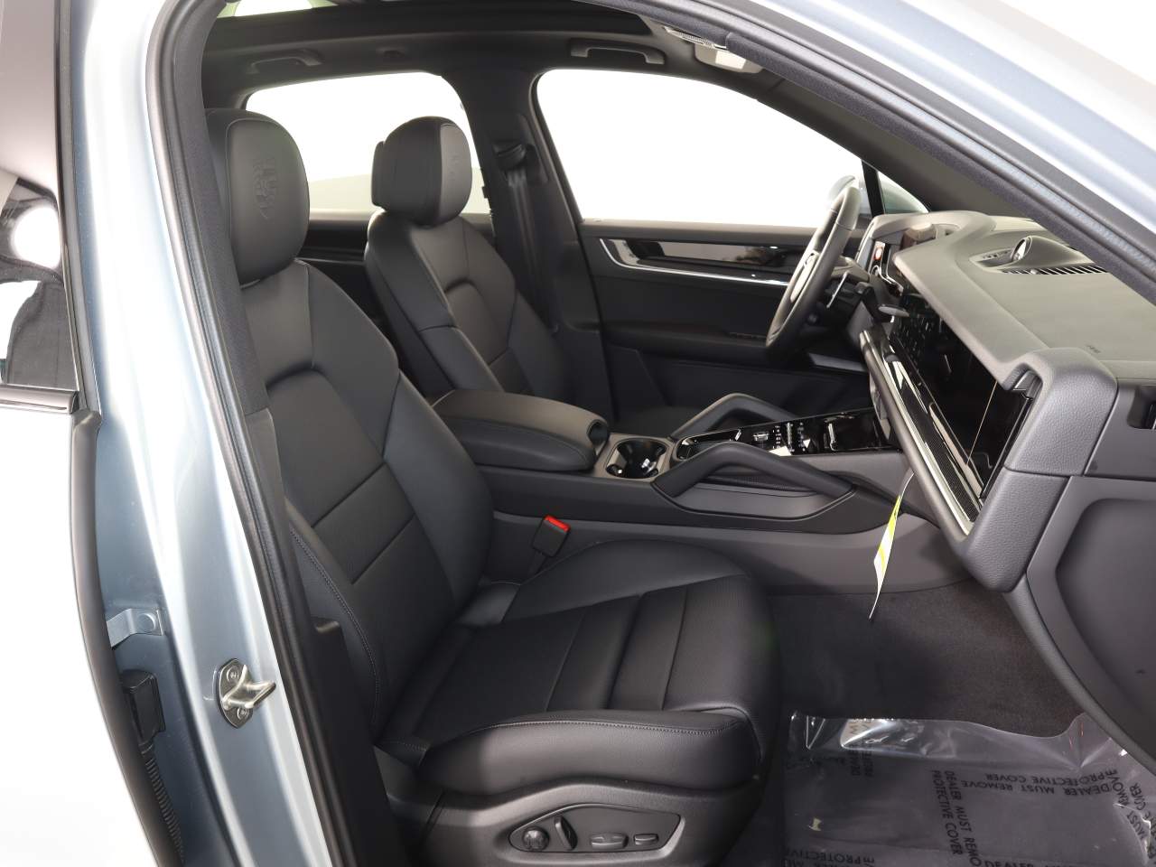 2025 Porsche Cayenne E-Hybrid photo 19