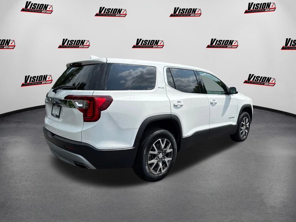 2023 Gmc Acadia SLE photo 3