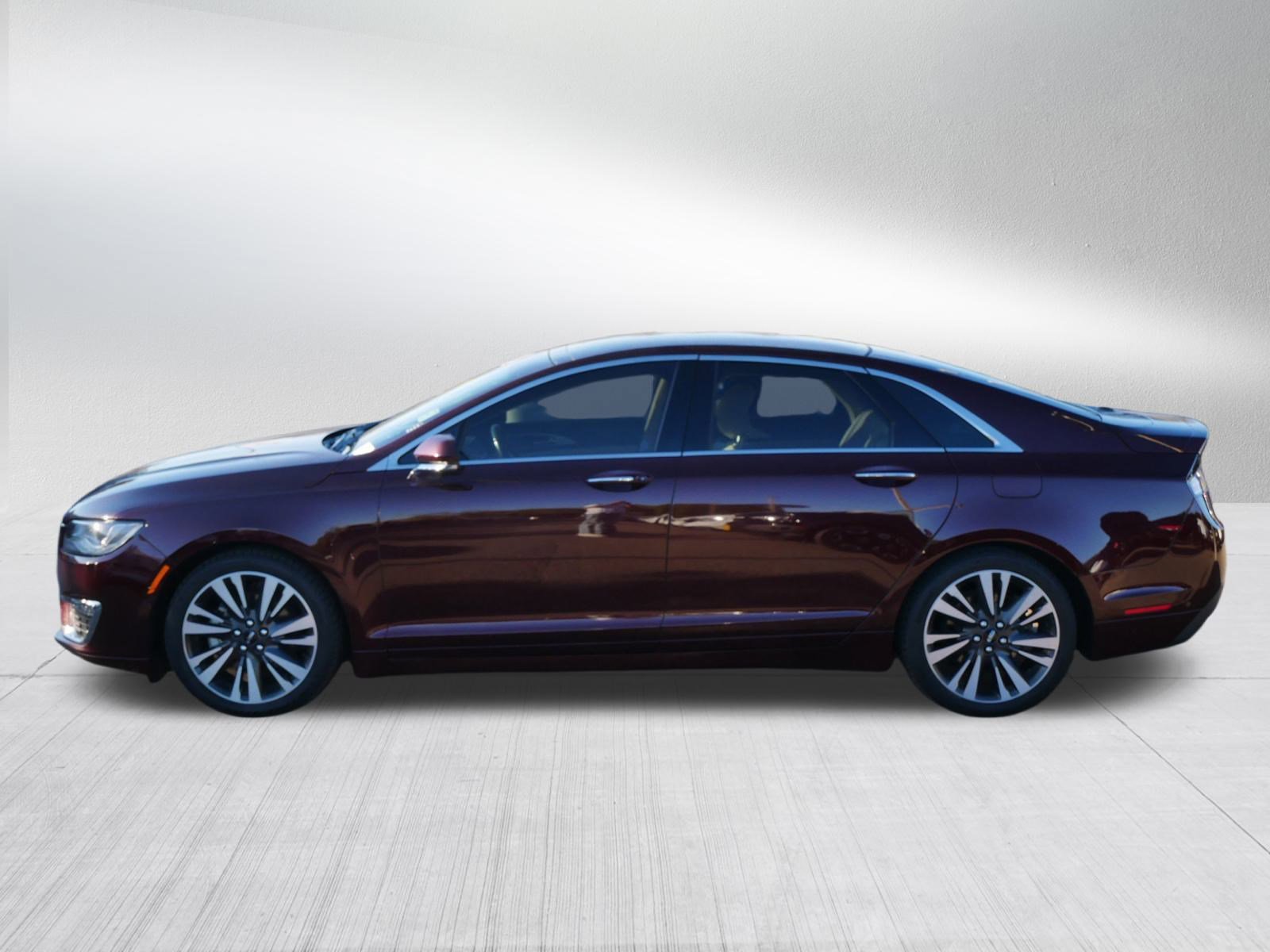 2017 Lincoln MKZ Hybrid Reserve photo 4