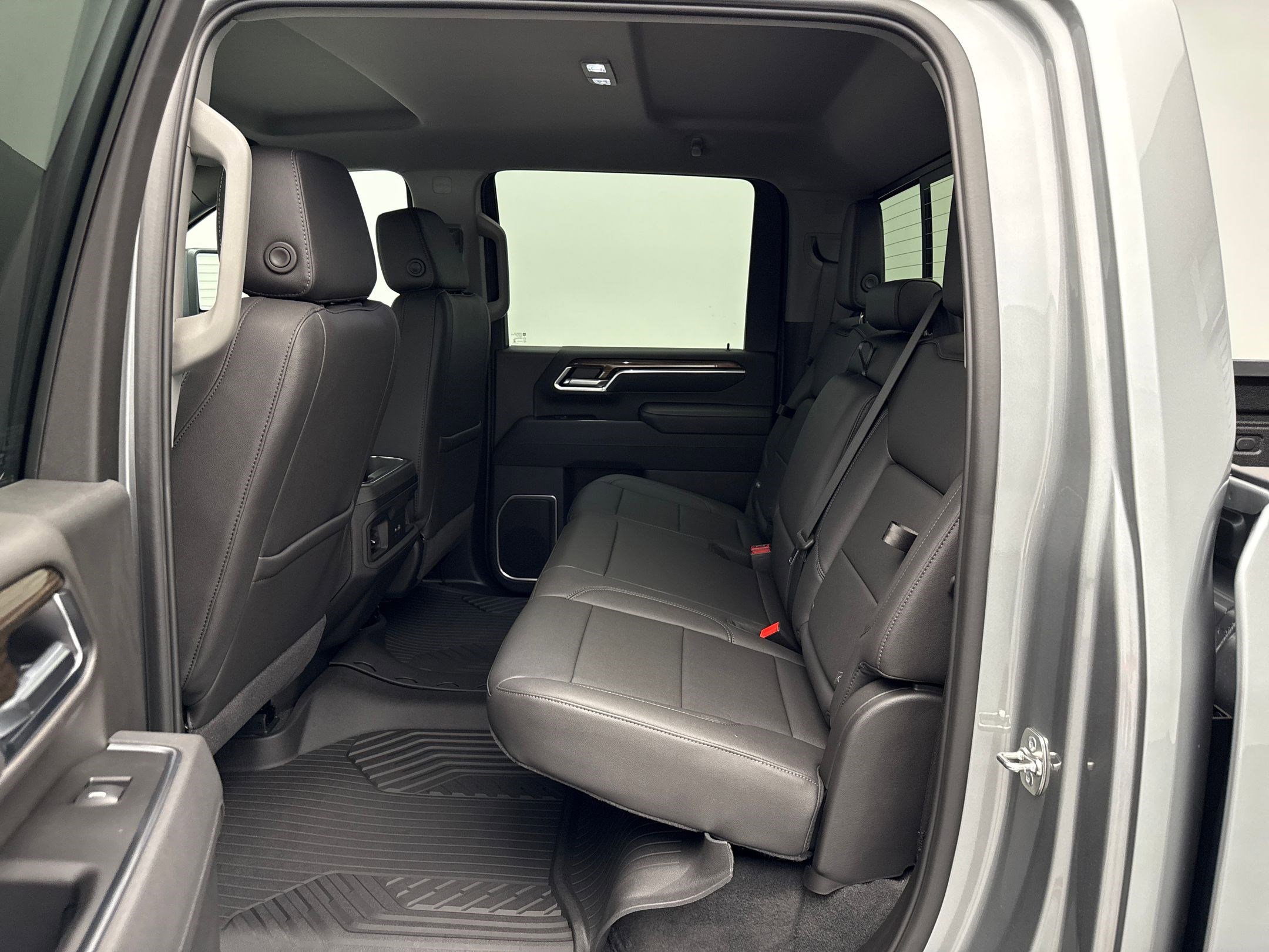 2026 Chevrolet Silverado 2500HD LT photo 13