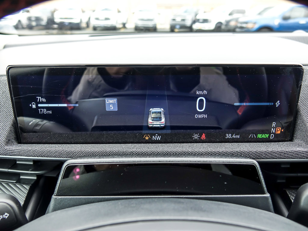 2025 FORD MUSTANG MACH-E - Image 17