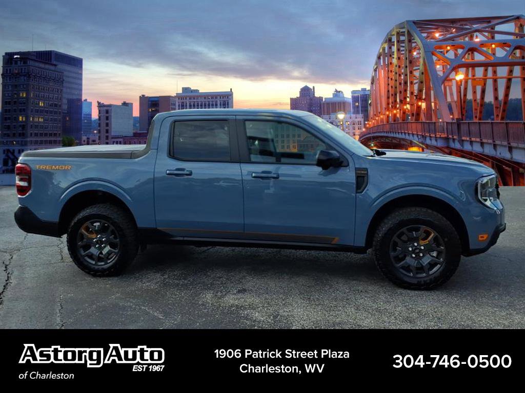 2025 Ford Maverick Tremor photo 2
