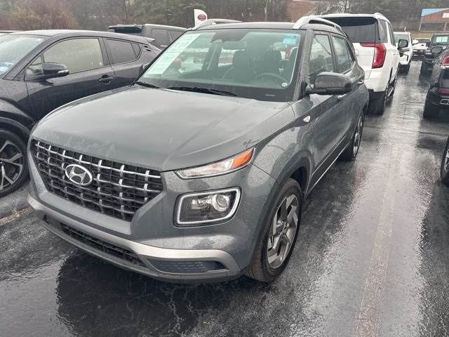 2025 Hyundai Venue Limited's photo