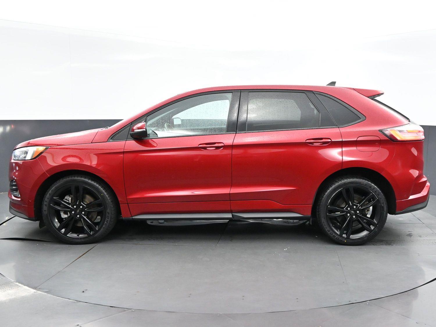 2022 Ford Edge ST photo 4