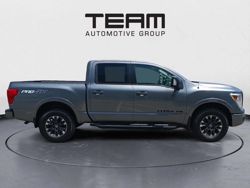 2018 Nissan Titan PRO-4X photo 7