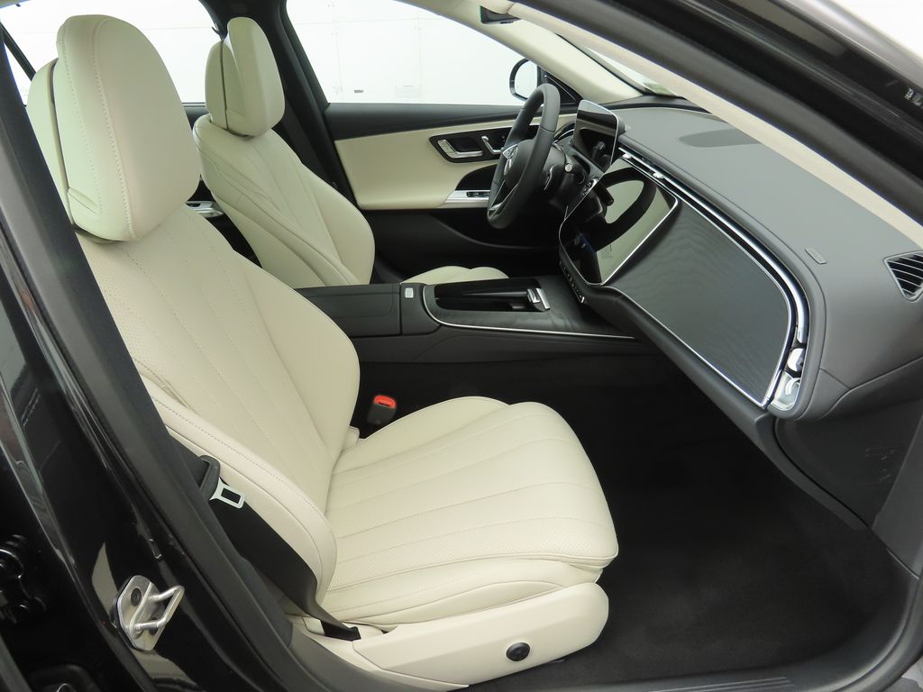 2026 Mercedes Benz E 350 4MATIC photo 17