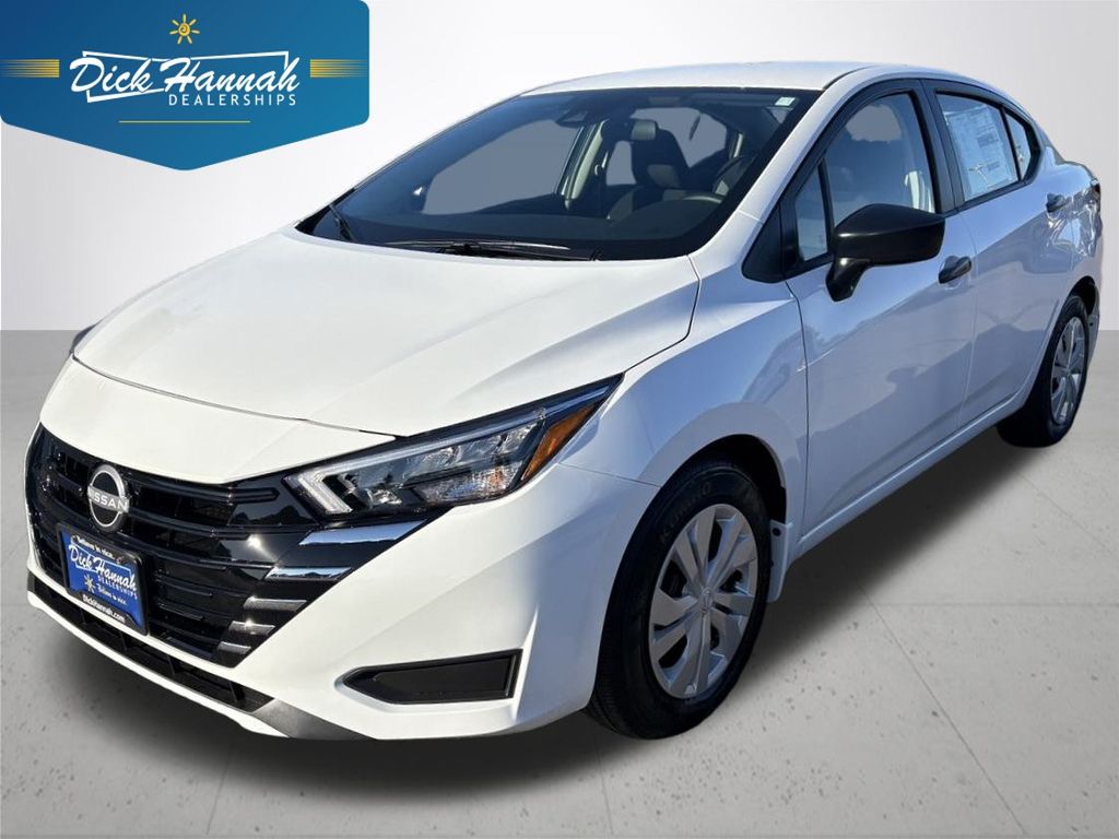 2025 Nissan Versa Sedan S's photo