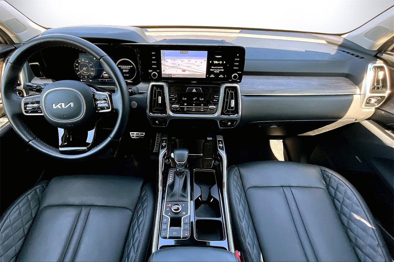 2022 Kia Sorento X-Line SX Prestige photo 13