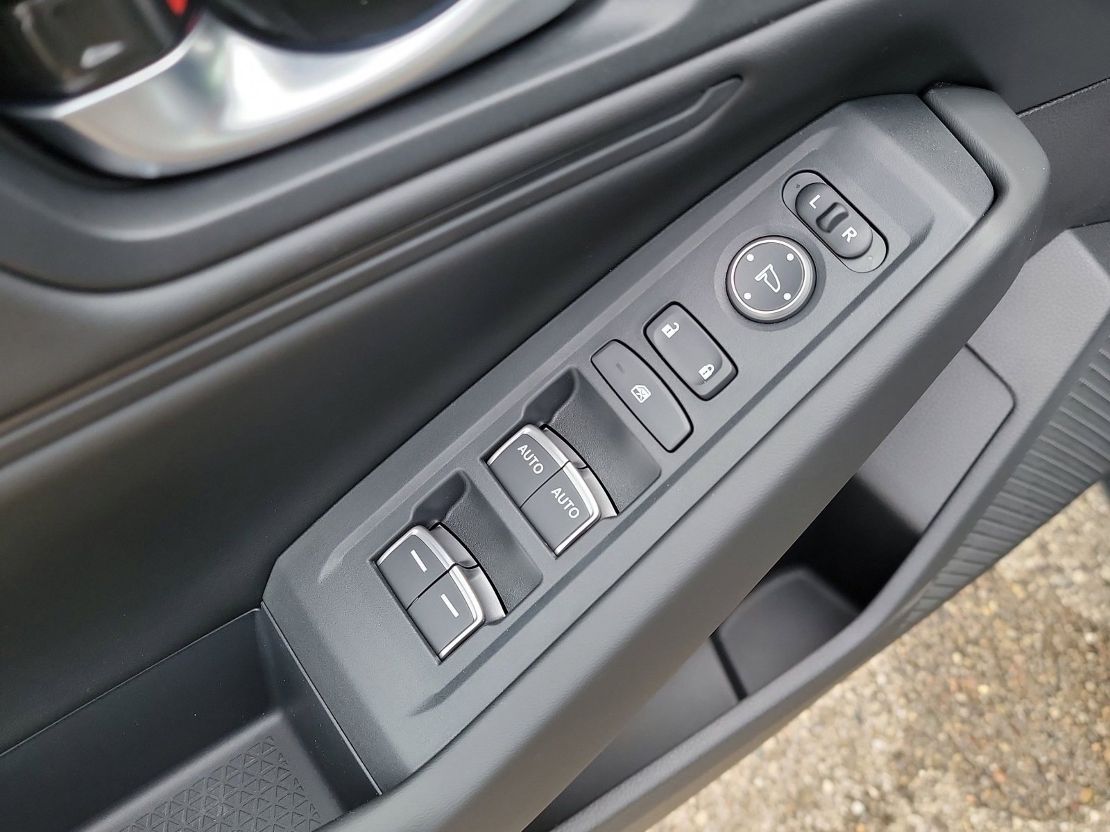 2025 Honda Accord SE photo 2