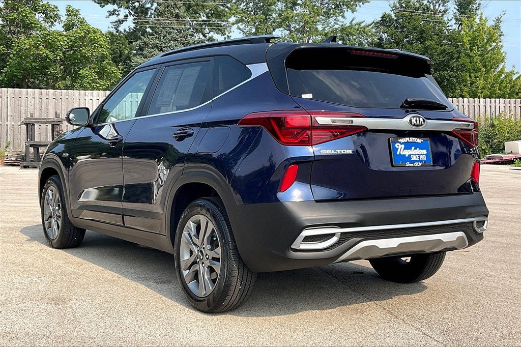 2021 Kia Seltos S photo 7