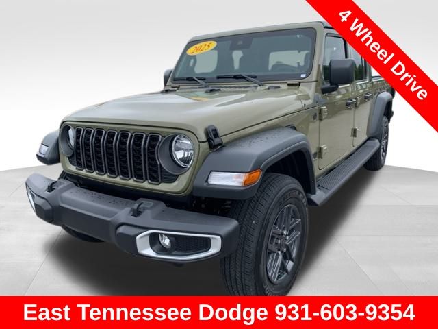 2025 Jeep Gladiator Sport photo 3