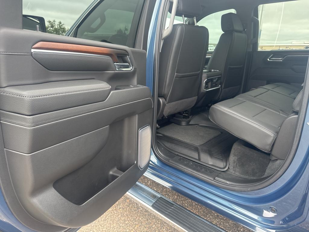 2024 Gmc Sierra 2500 Denali photo 13