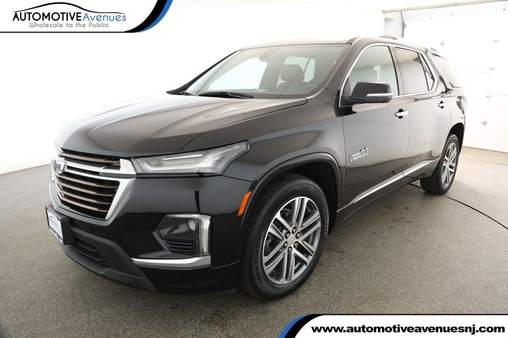 2022 Chevrolet Traverse High Country's photo