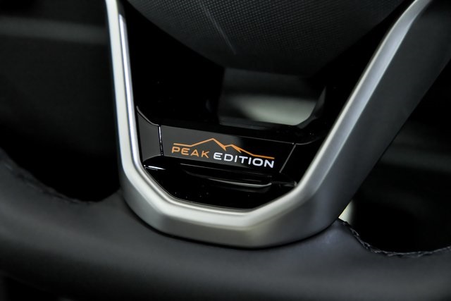 2025 Volkswagen Atlas Peak Edition SE photo 18