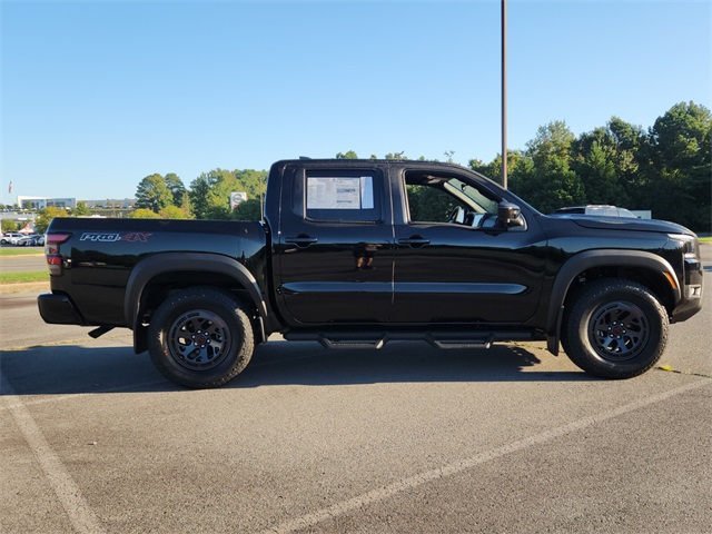 2026 Nissan Frontier Crew Cab PRO-4X photo 2