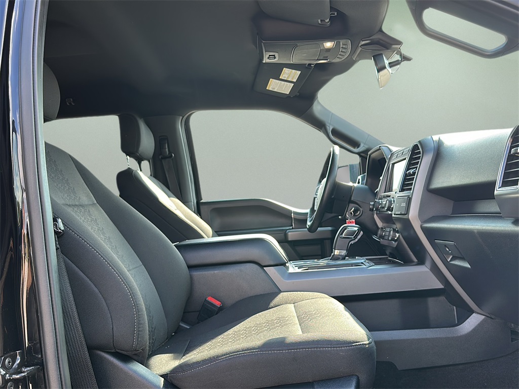 2020 Ford F-150 XLT photo 16