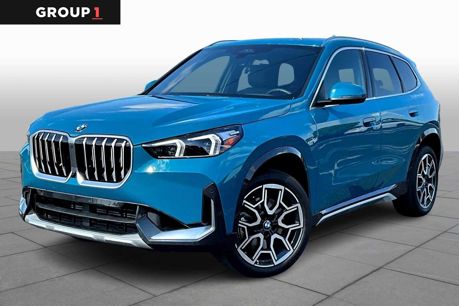 2025 BMW X1 28i's photo