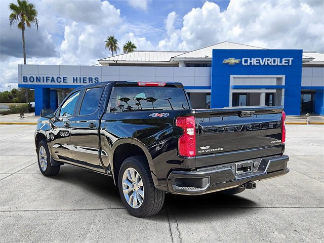 2026 Chevrolet Silverado 1500 Custom photo 2