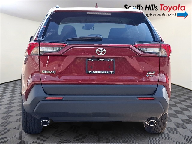 2025 Toyota RAV4 Hybrid XLE photo 3