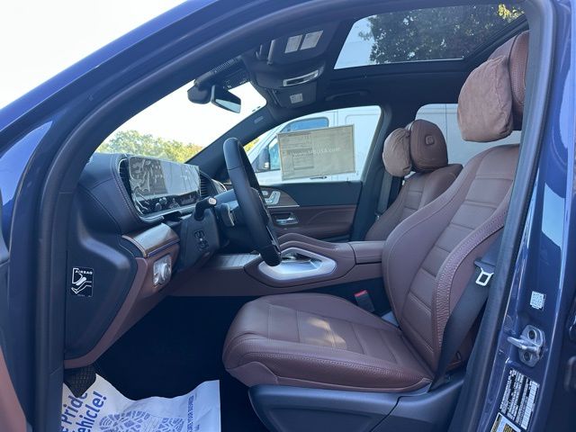2026 Mercedes Benz GLS 450 4MATIC photo 16