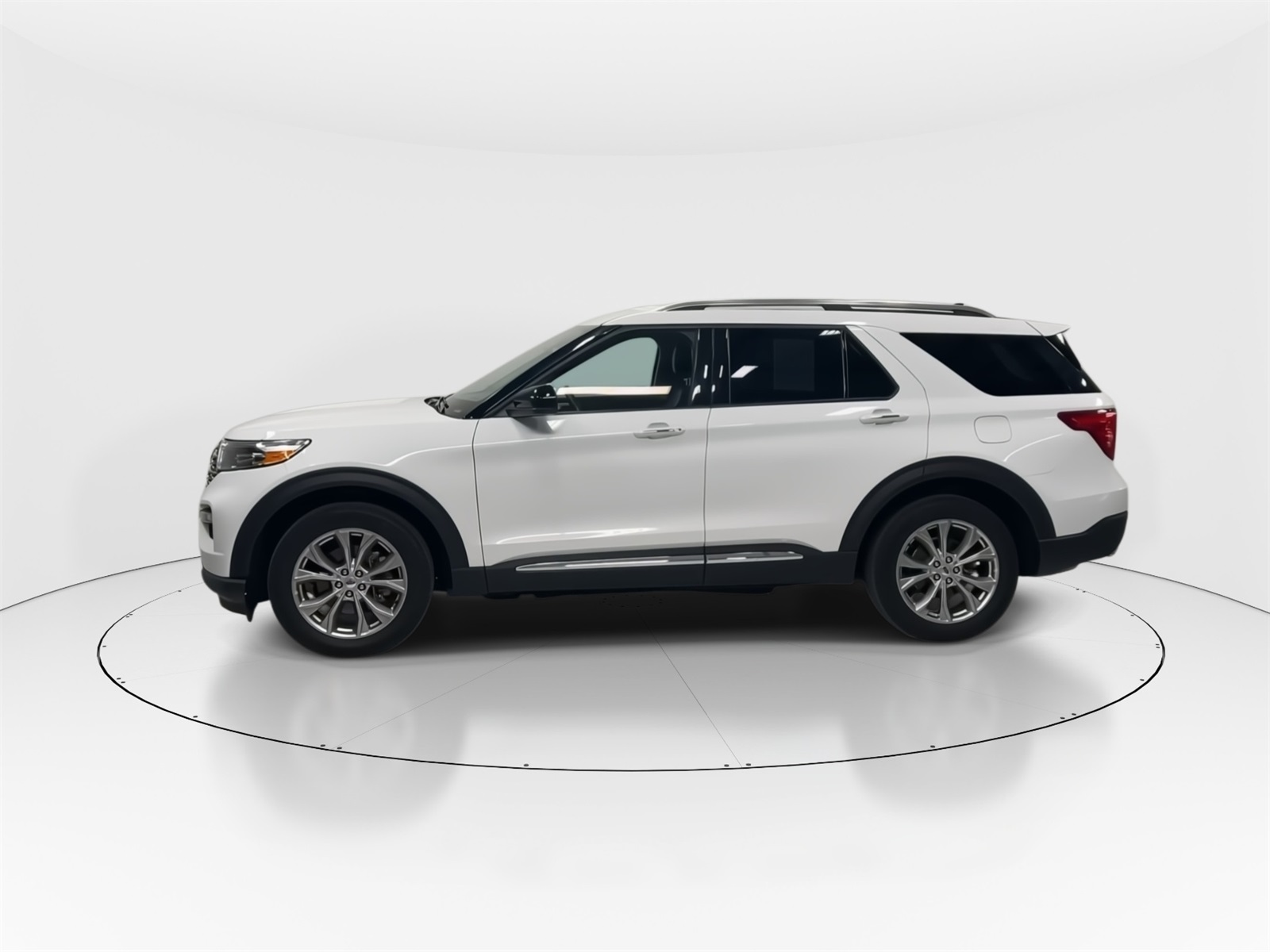 2023 Ford Explorer Limited photo 2