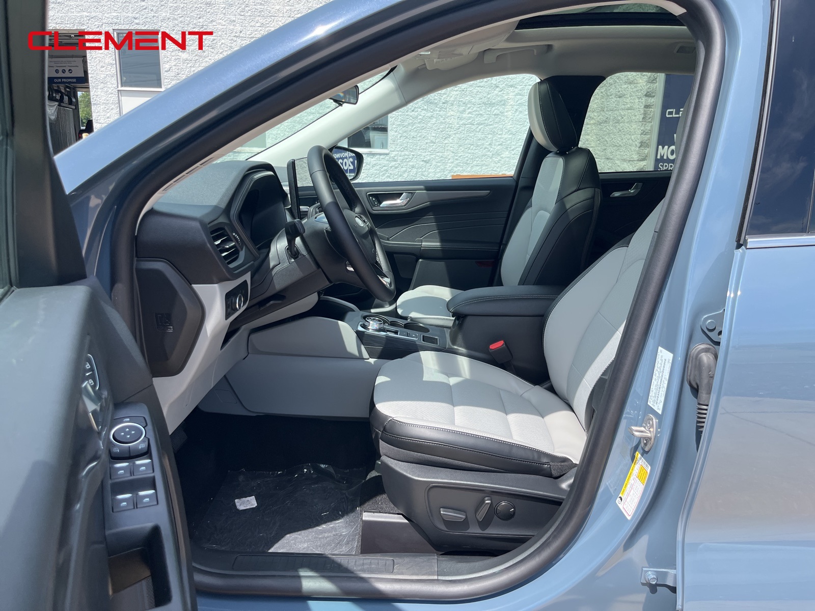 2025 Ford Escape Plug-In Hybrid photo 24