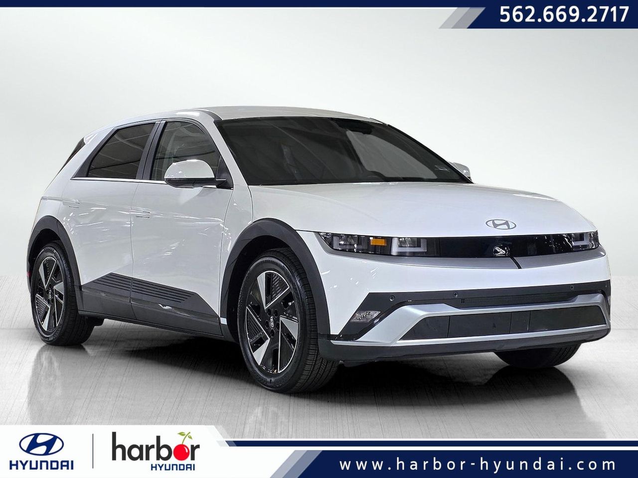 2026 Hyundai IONIQ 5 SE's photo