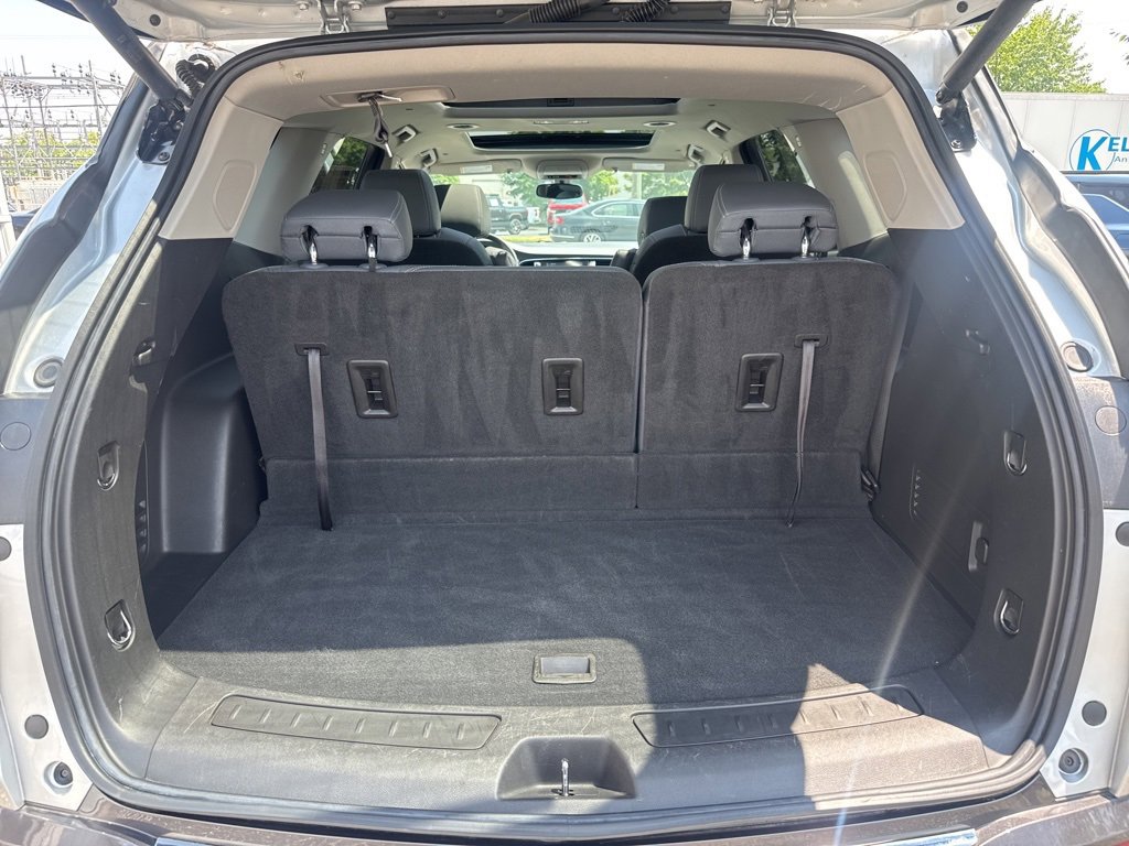 2021 Buick Enclave Essence photo 17